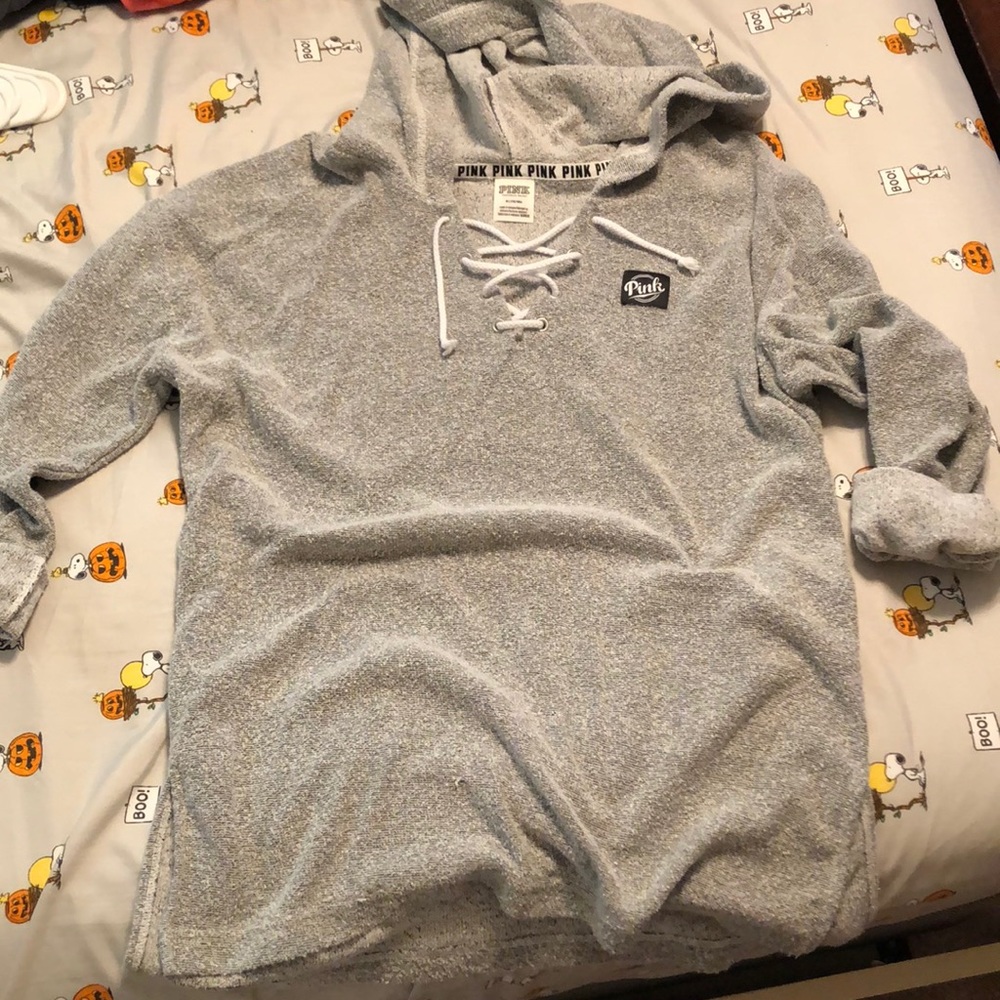 Grey Lightweight VS Pink Hoodie